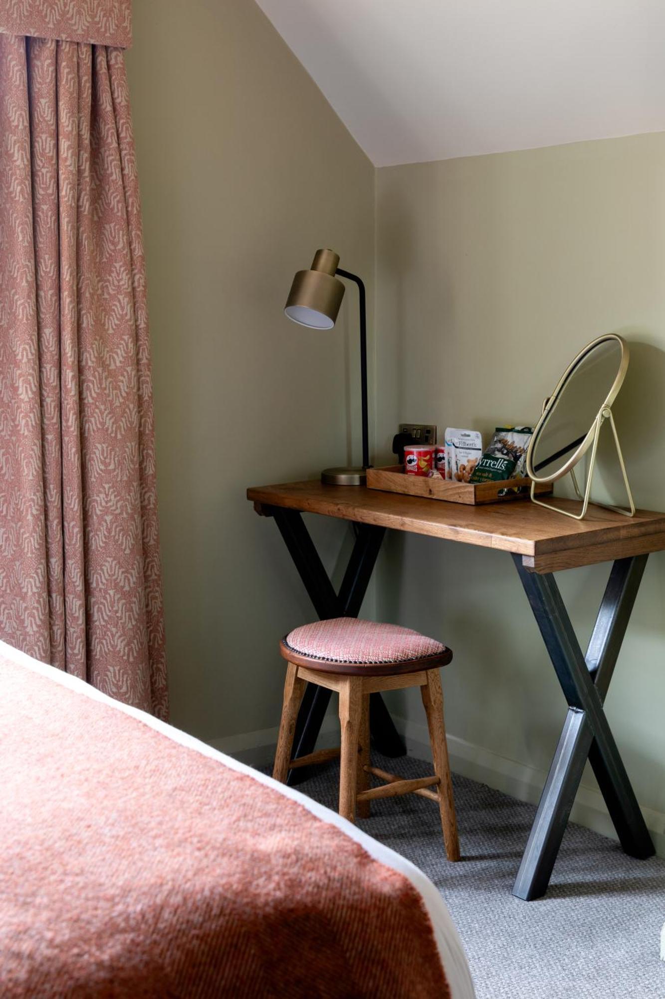 Hotel The Carnarvon Arms Newbury  Esterno foto