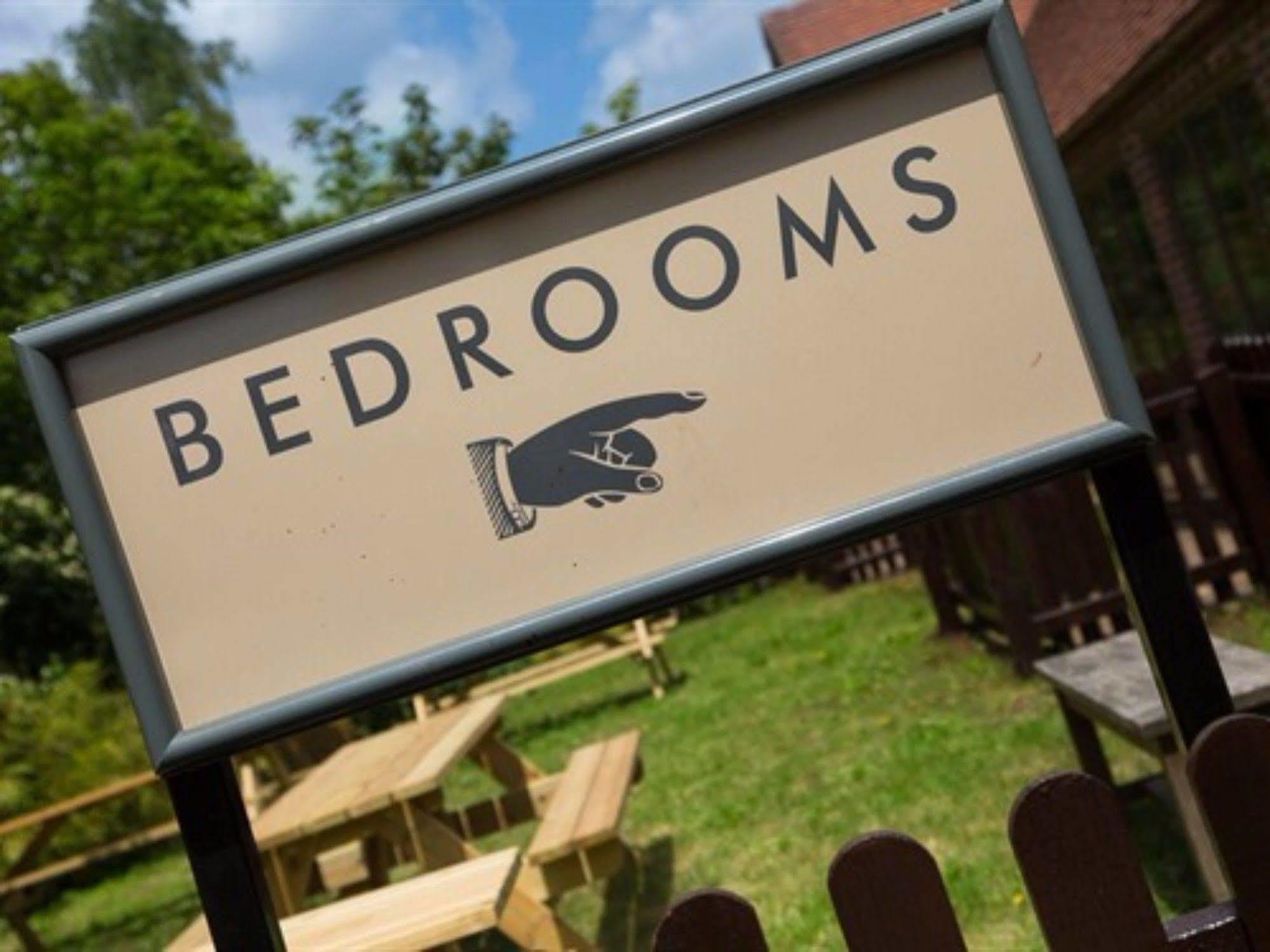 Hotel The Carnarvon Arms Newbury  Esterno foto